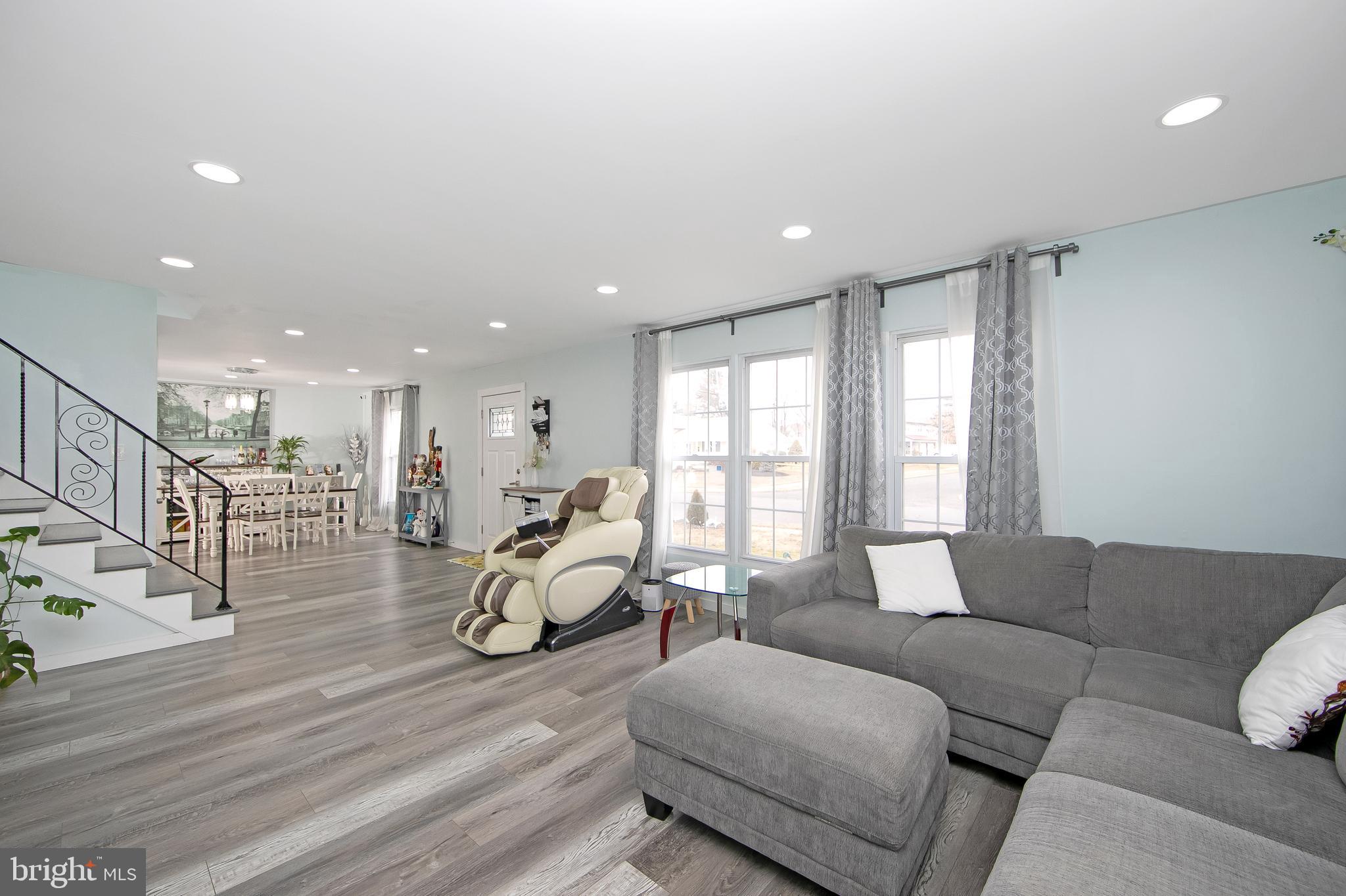 702 Hilltop Road Cinnaminson, NJ 08077 - Photo 6 of 34 Gallery Image 6