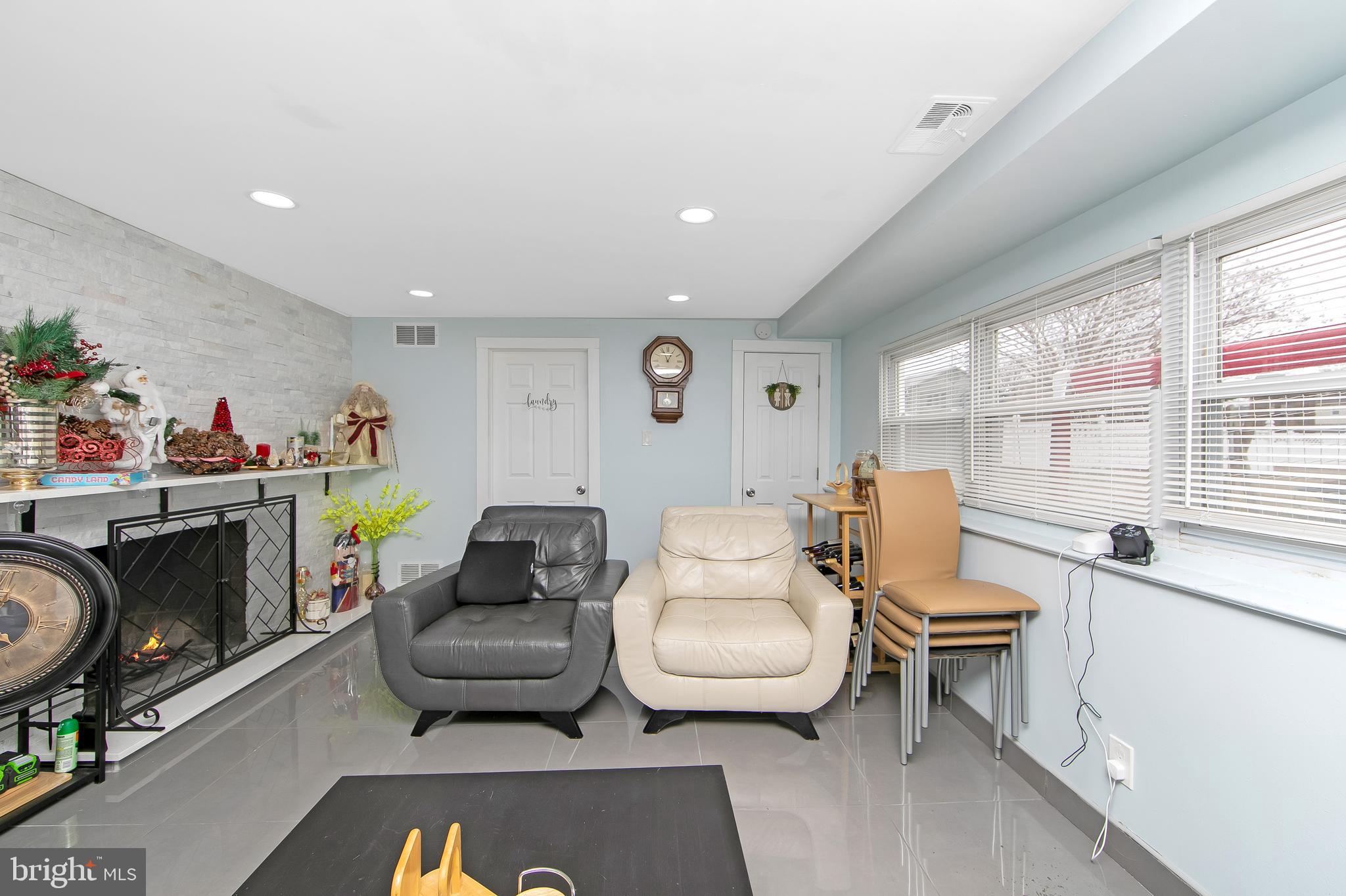 702 Hilltop Road Cinnaminson, NJ 08077 - Photo 8 of 34 Gallery Image 8