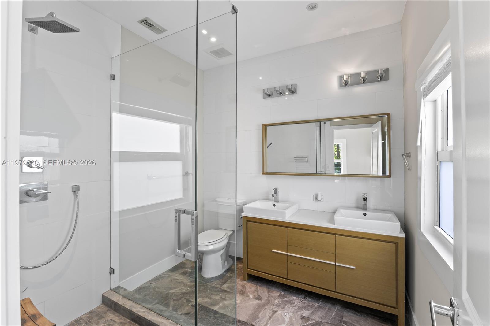 2434 Southwest 15th Street Miami, FL 33145 - Photo 20 of 28