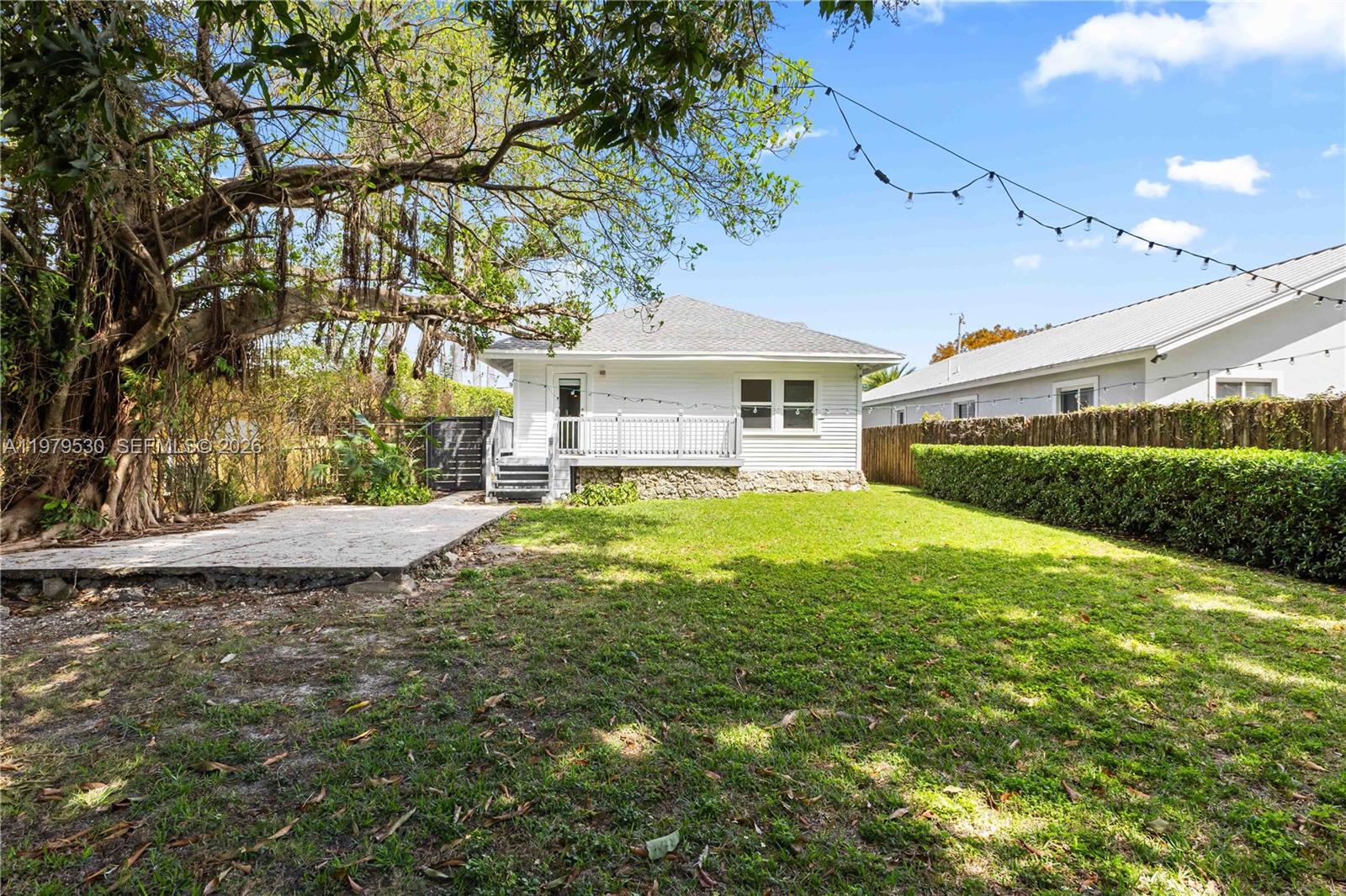 2434 Southwest 15th Street Miami, FL 33145 - Photo 25 of 28