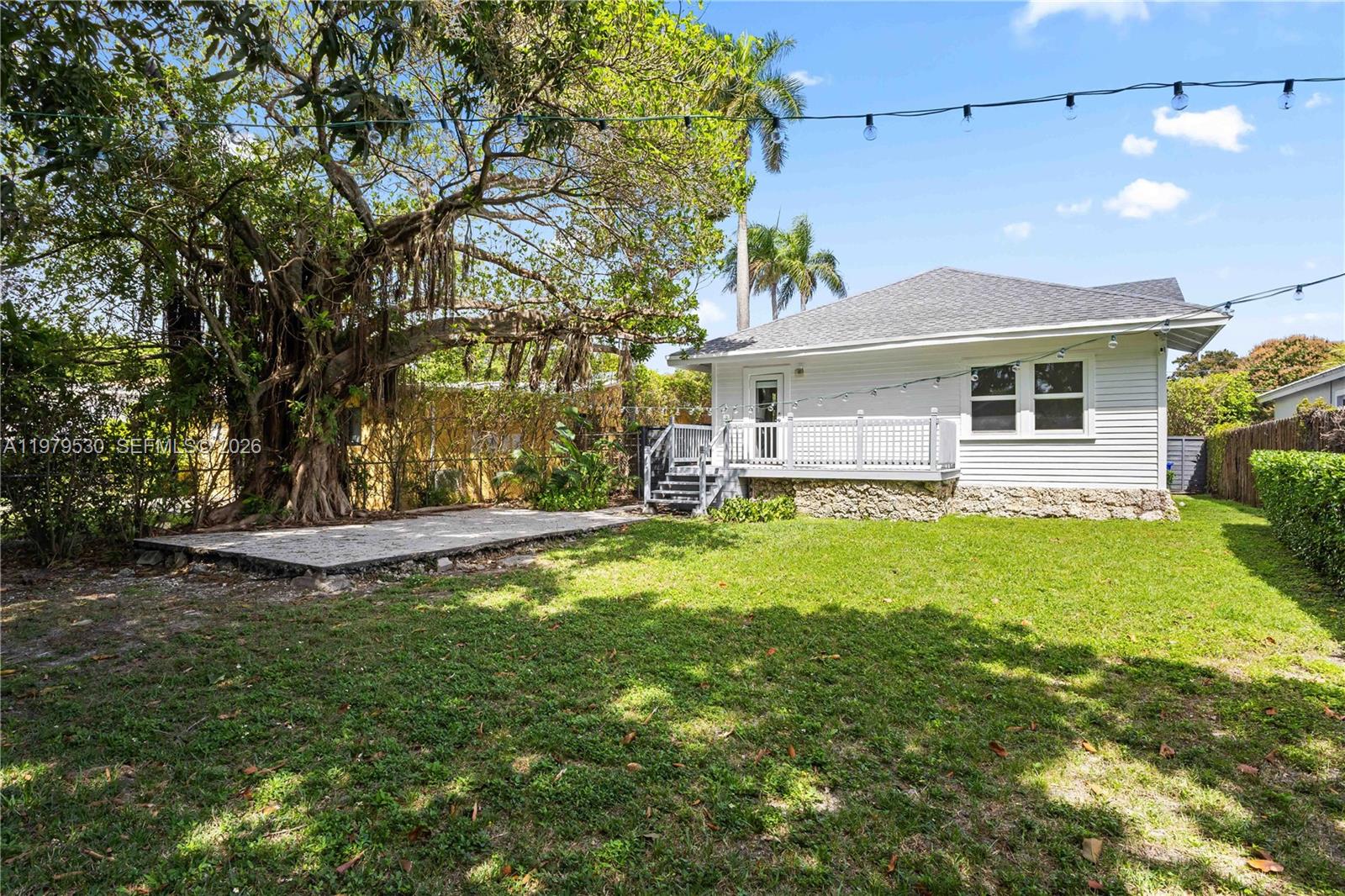 2434 Southwest 15th Street Miami, FL 33145 - Photo 26 of 28