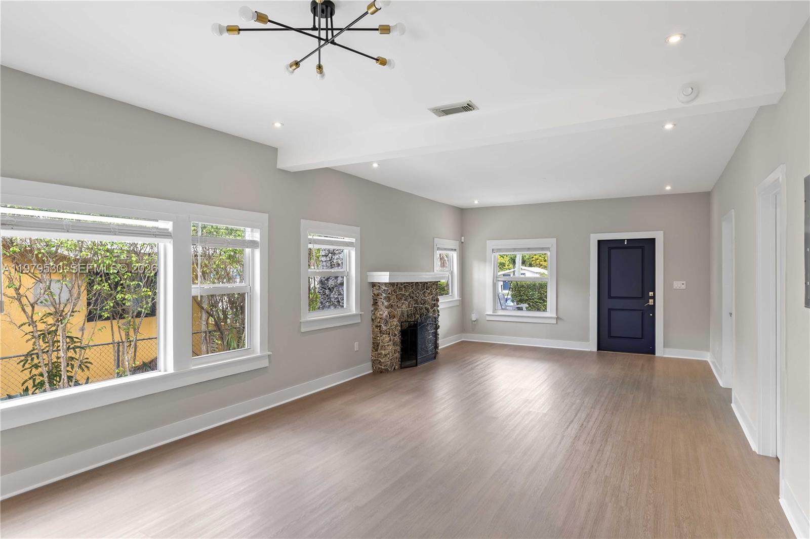 2434 Southwest 15th Street Miami, FL 33145 - Photo 4 of 28