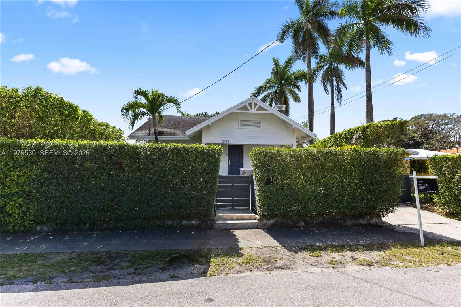 2434 Southwest 15th Street Miami, FL 33145 - Photo 7 of 28