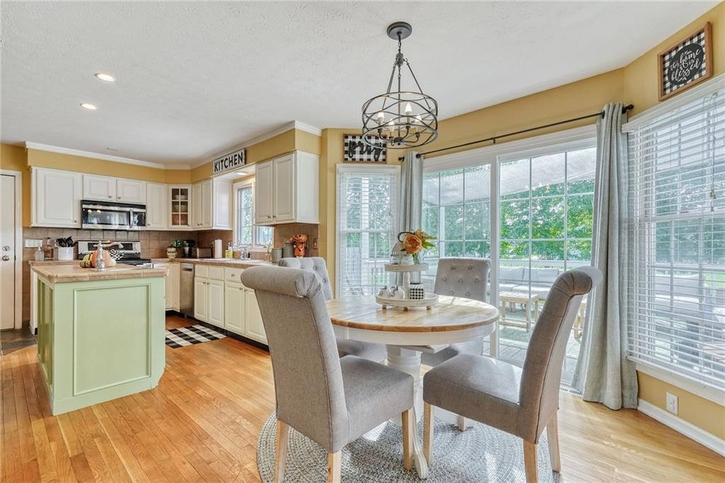 85 Images Greece, NY 14626 - Photo 13 of 37