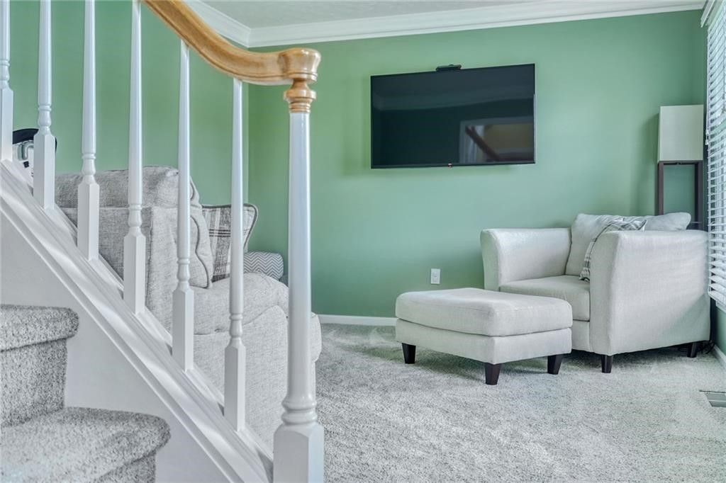 85 Images Greece, NY 14626 - Photo 5 of 37