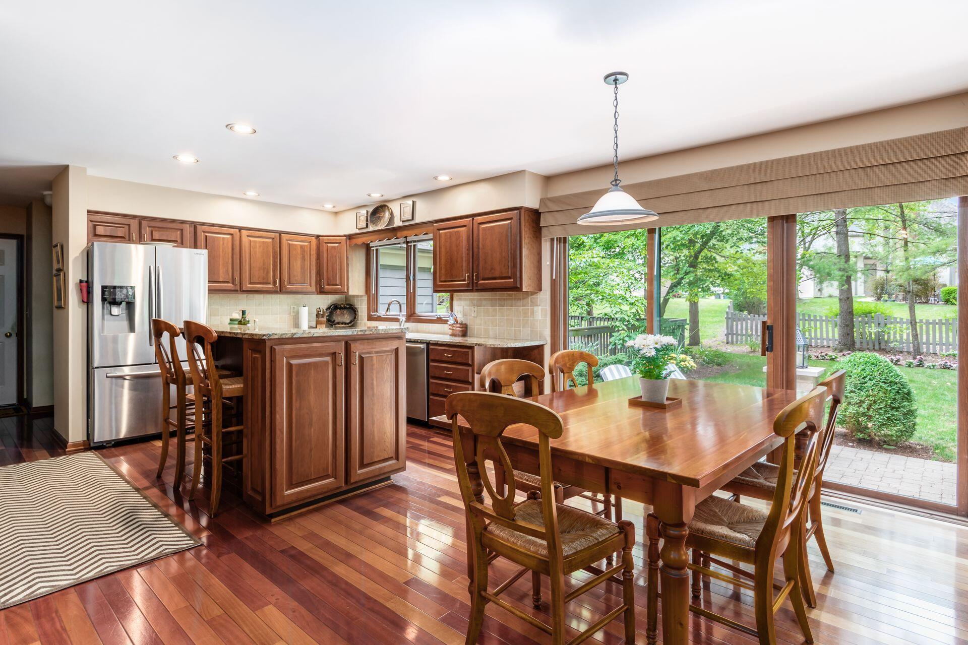 5617 Dublin Road Dublin, OH 43017 - Photo 14 of 40 Kitchen Eating Space