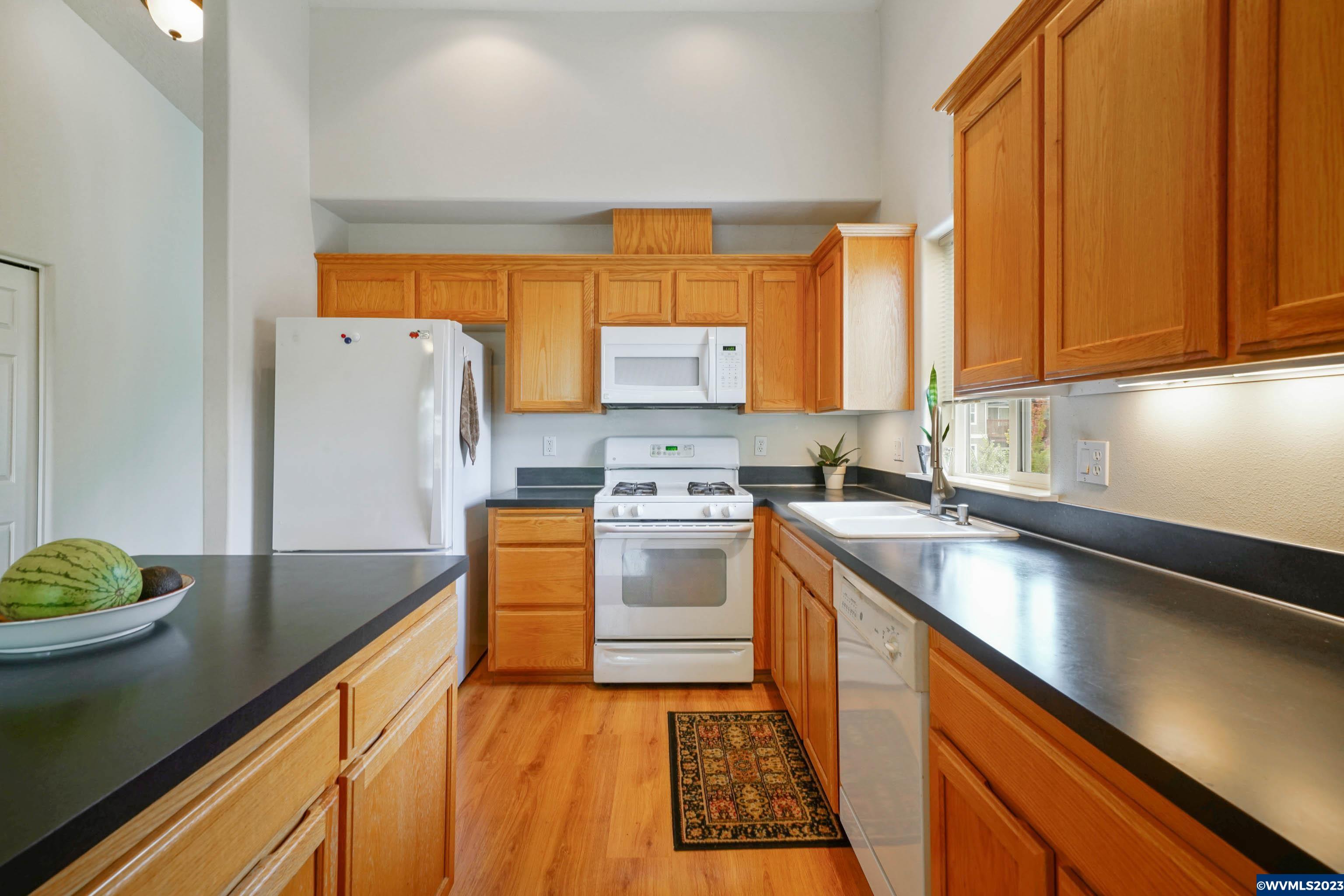 1669 Baxter Road Southeast Salem, OR 97306 - Photo 12 of 30 Gallery Image 12