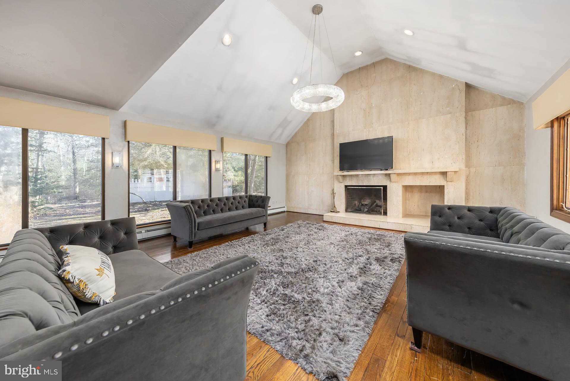 1322 Commissioners Road Mullica Hill, NJ 08062 - Photo 15 of 31 Family room