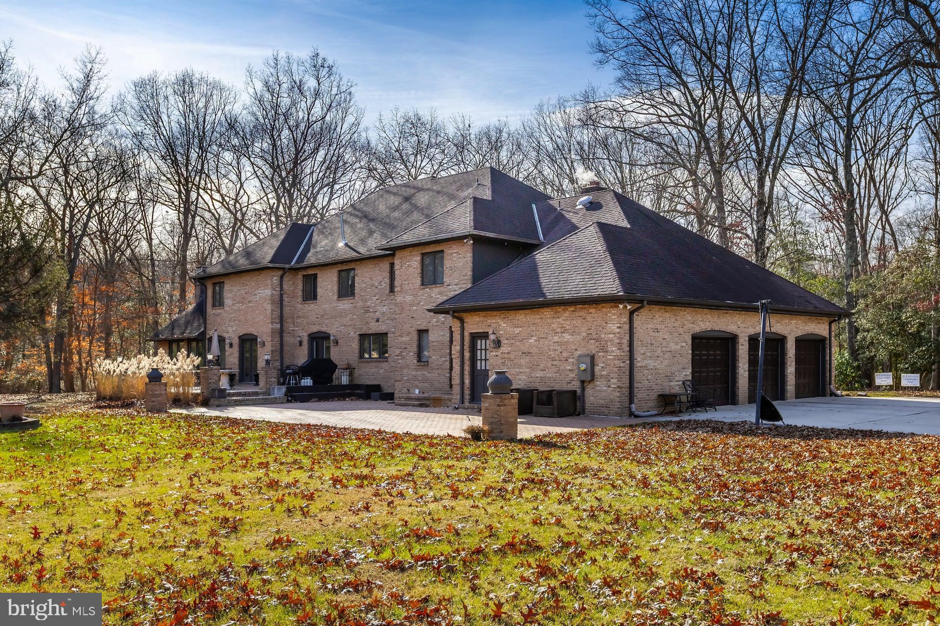 1322 Commissioners Road Mullica Hill, NJ 08062 - Photo 7 of 31 3 Car garage
