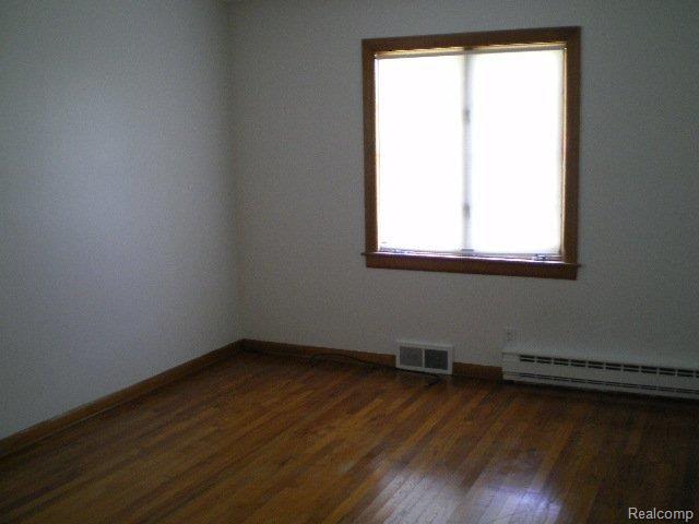 1561 Sisson Road Imlay City, MI 48444 - Photo 17 of 25 Bedroom 3.JPG