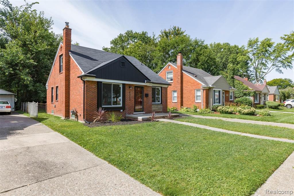 21712 Newcastle Road Harper Woods, MI 48225 - Photo 22 of 38