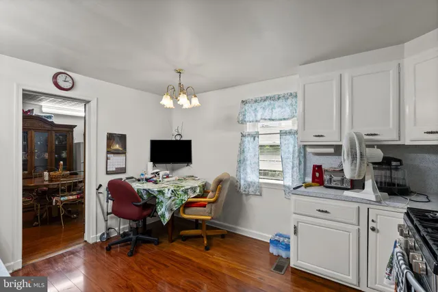$300,000 | 1901 Tolson Avenue, Dundalk, MD 21222