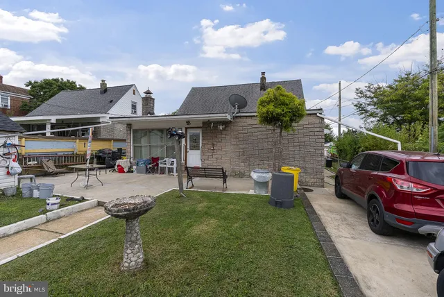 $300,000 | 1901 Tolson Avenue, Dundalk, MD 21222