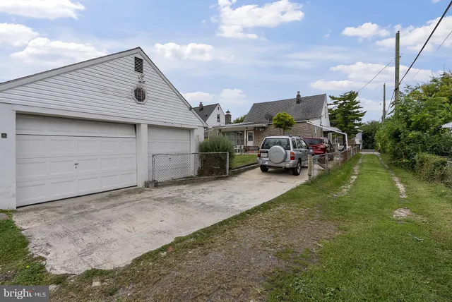 $300,000 | 1901 Tolson Avenue, Dundalk, MD 21222