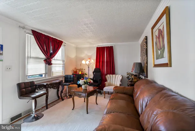 $300,000 | 1901 Tolson Avenue, Dundalk, MD 21222