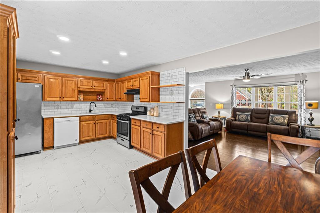 5551 Rose Ridge Court Flowery Branch, GA 30542 - Photo 13 of 36