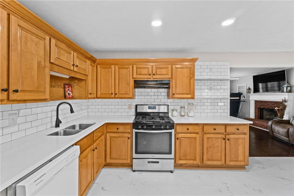 5551 Rose Ridge Court Flowery Branch, GA 30542 - Photo 16 of 36