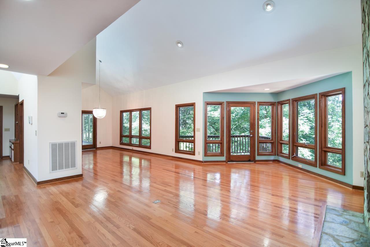 1780 Altamont Road Greenville, SC 29609 - Photo 5 of 33