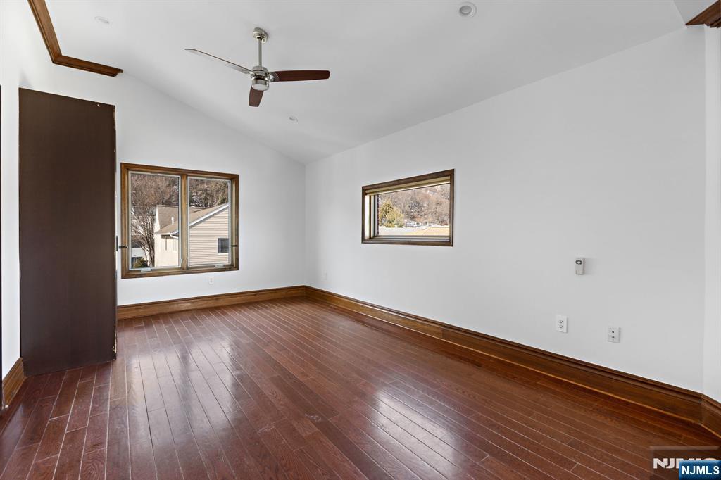 1286 River Road Edgewater, NJ 07020 - Photo 12 of 19