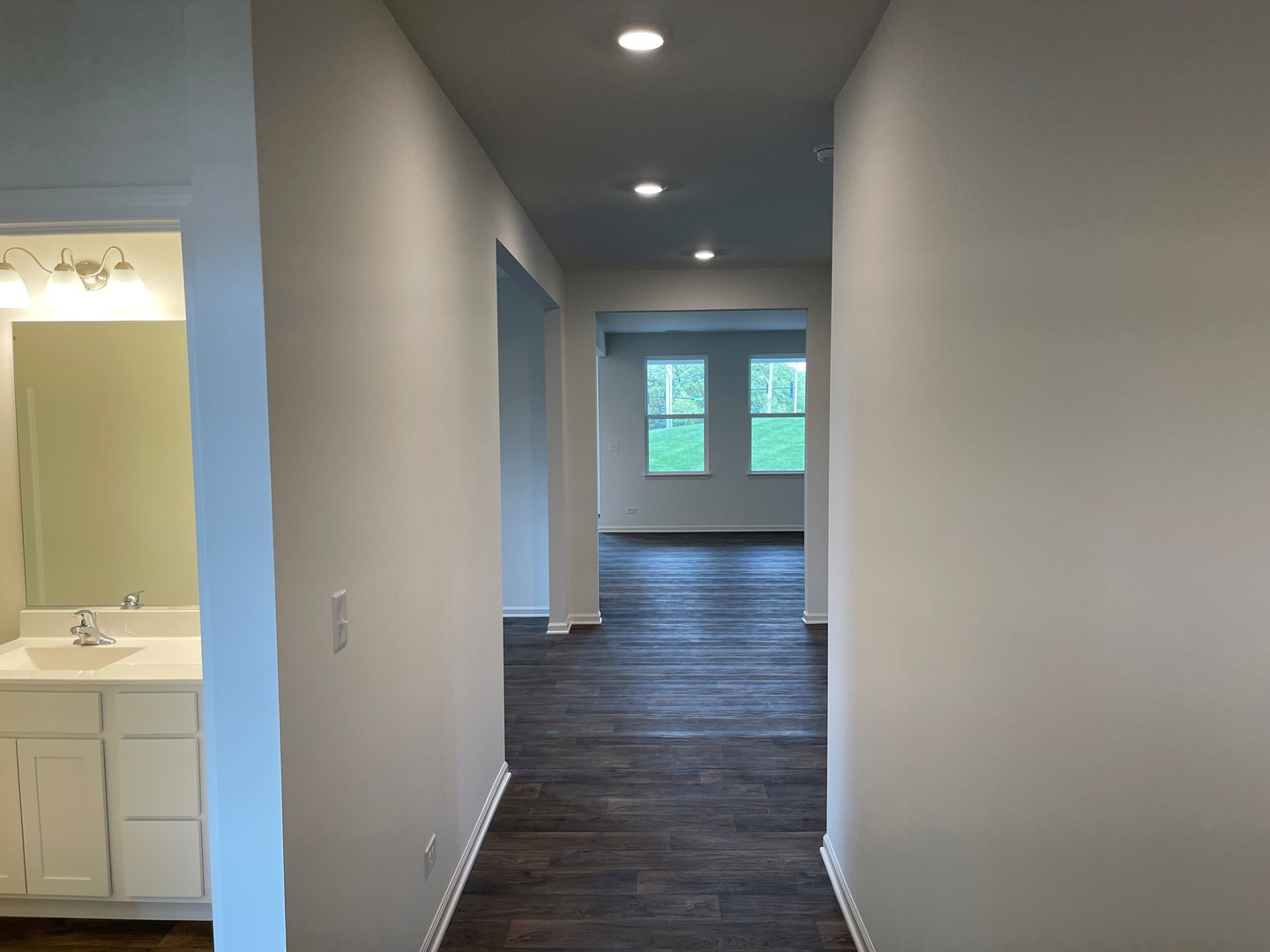 859 Crestview Lane Pingree Grove, IL 60140 - Photo 2 of 32