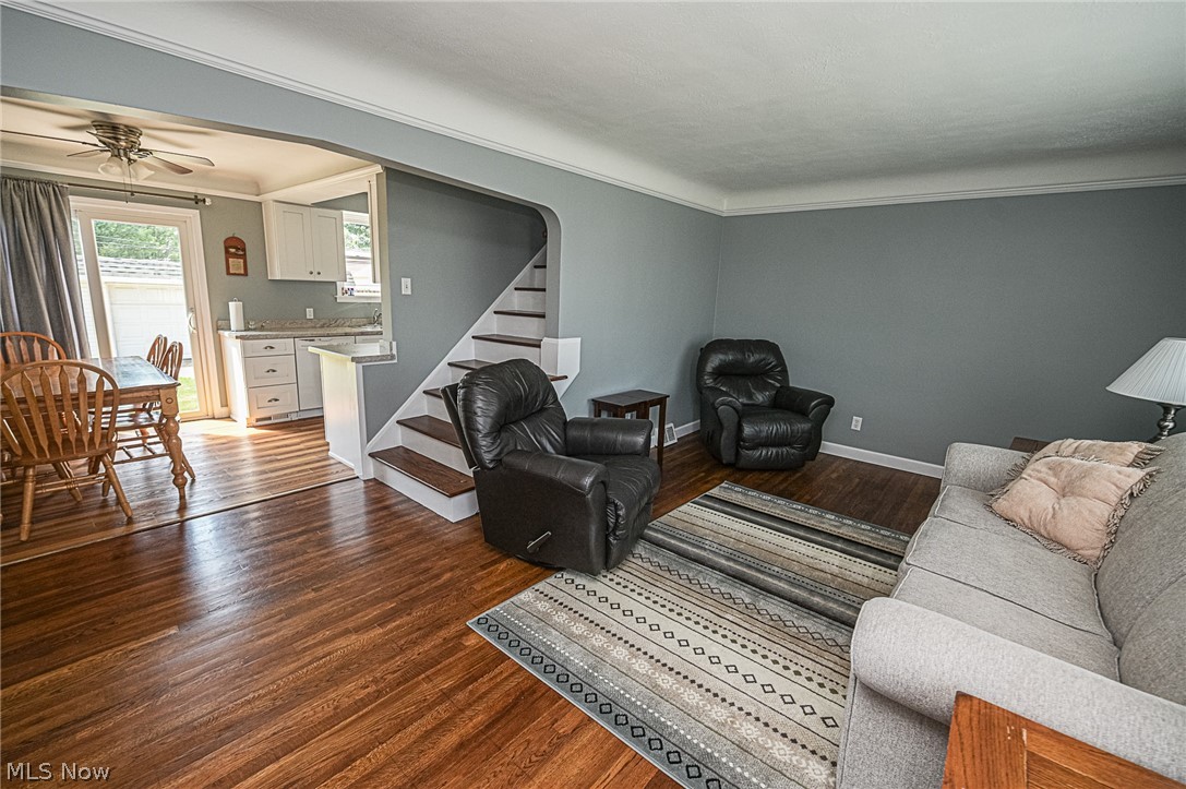 386 Clarmont Road Willowick, OH 44095 - Photo 5 of 26 ORIGINAL HARDWOOD FLOORS