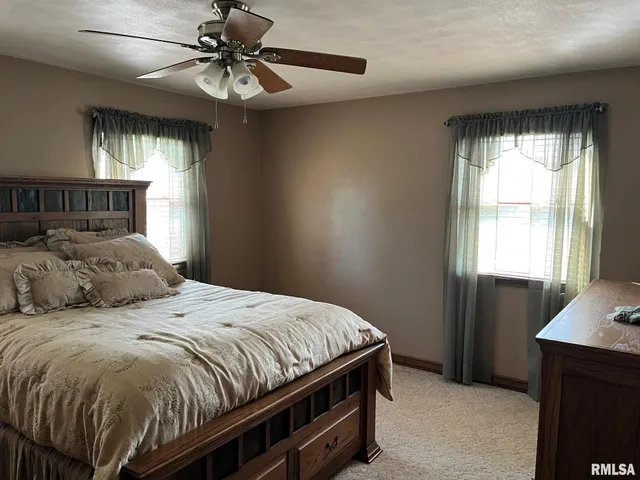 $385,500 | 12676 East County Highway, Lewistown, IL 61542