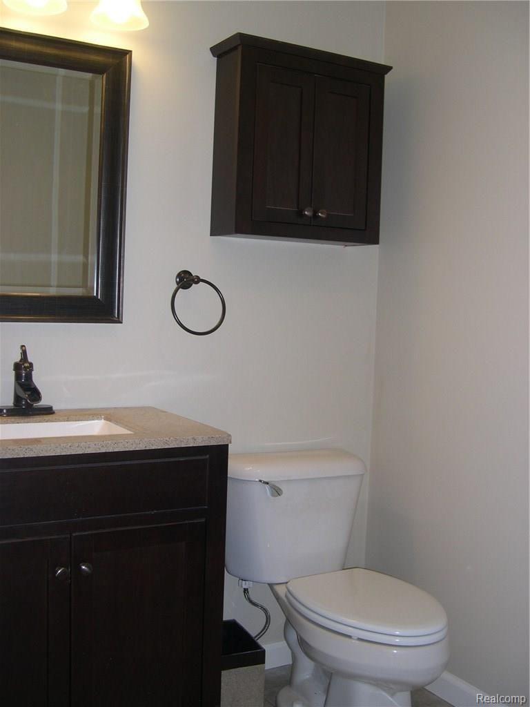 1047 Marsh Ridge Brighton, MI 48114 - Photo 15 of 25 UPDATED 1/2 BATH