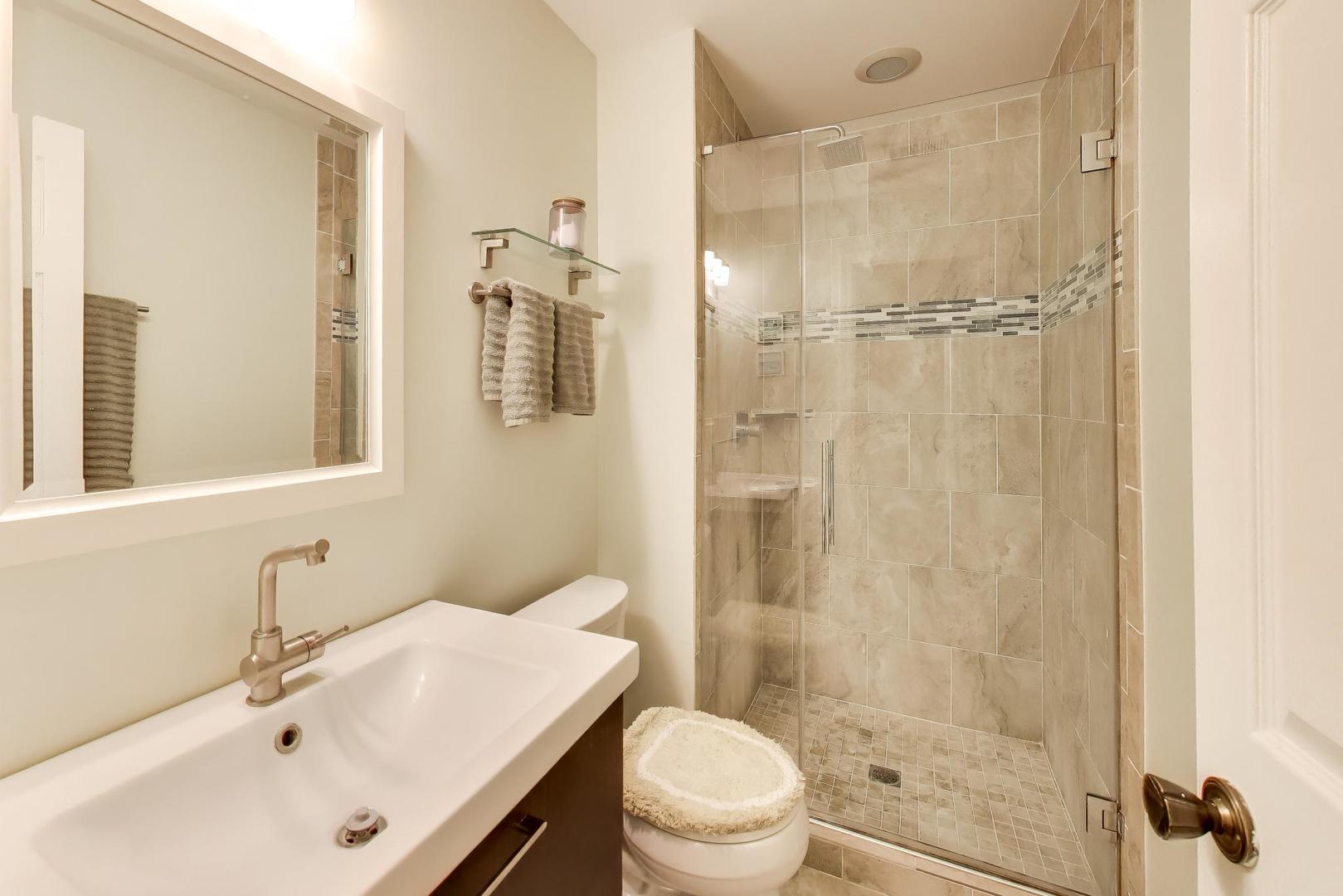 1508 Seville Court, Unit C2 Wheeling, IL 60090 - Photo 12 of 18