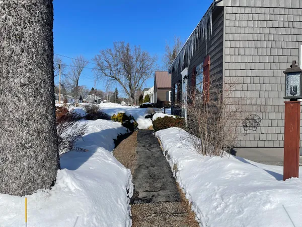 $174,900 | 33 Elmwood Avenue, Caribou, ME 04736