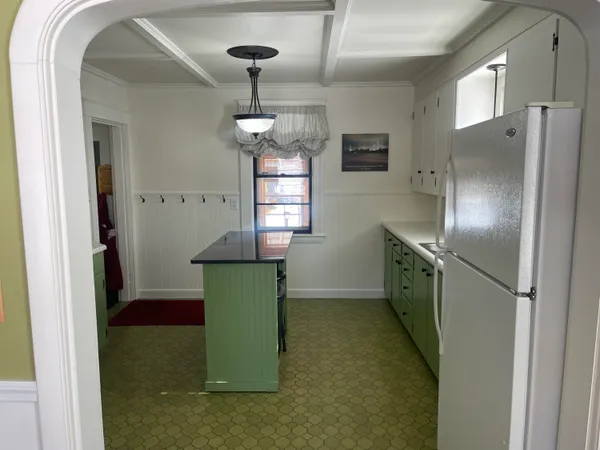 $174,900 | 33 Elmwood Avenue, Caribou, ME 04736