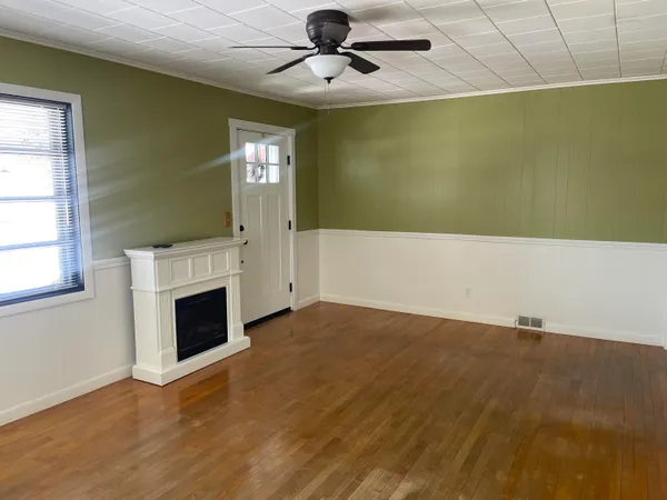 $174,900 | 33 Elmwood Avenue, Caribou, ME 04736
