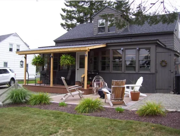 $174,900 | 33 Elmwood Avenue, Caribou, ME 04736