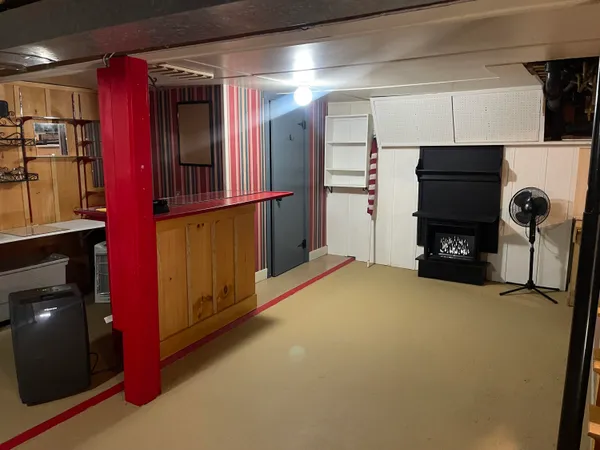 $174,900 | 33 Elmwood Avenue, Caribou, ME 04736