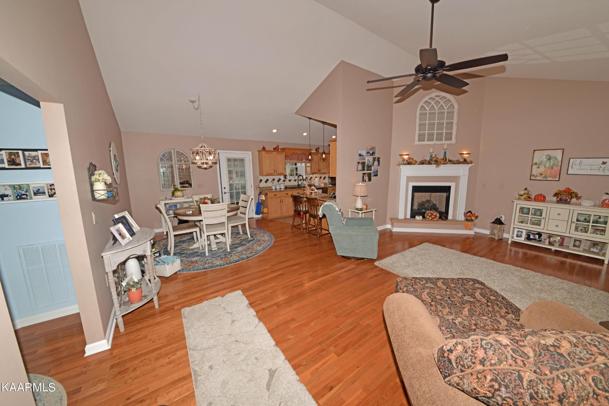 3042 Shawnee Road Crossville, TN 38572 - Photo 11 of 41 Gallery Image 11