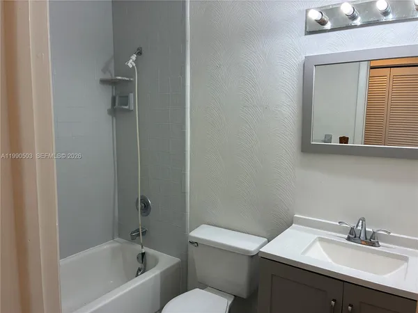 $2,700 | 12213 Southwest 110th Lane, Unit 12213, Miami, FL 33186