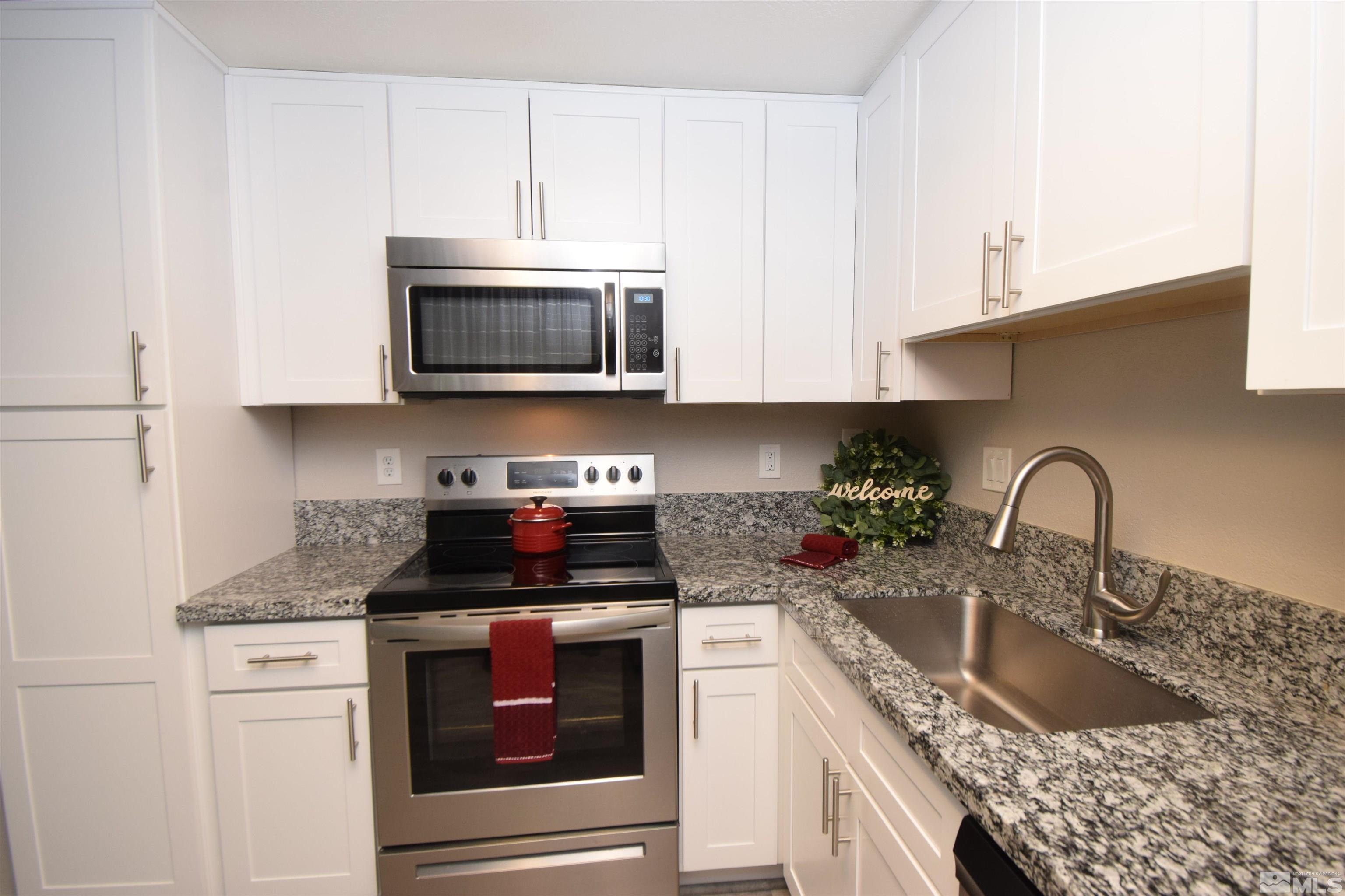 2146 Roundhouse Road Sparks, NV 89431 - Photo 6 of 22 Photo 6