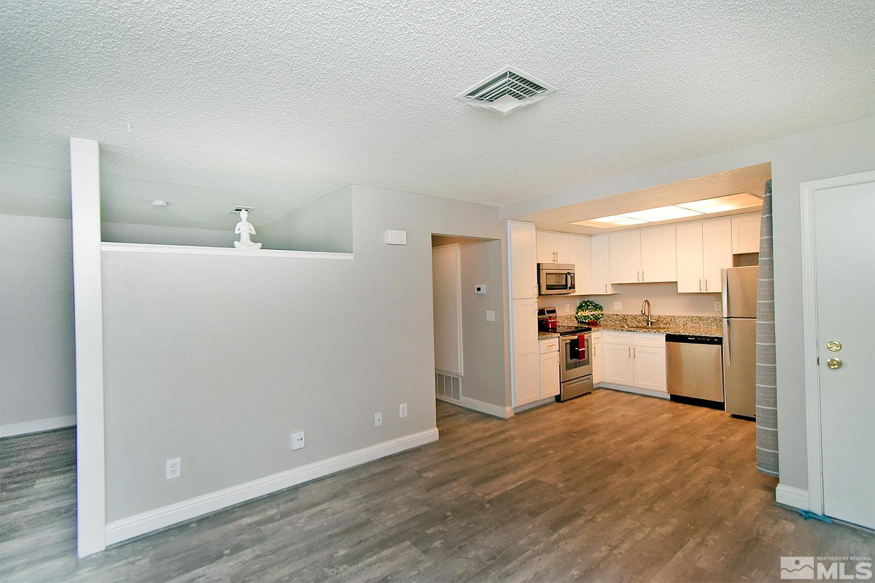 2146 Roundhouse Road Sparks, NV 89431 - Photo 8 of 22 Photo 8
