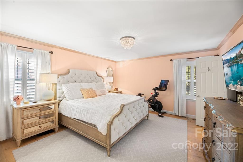 620 Trail Ridge Road Matthews, NC 28105 - Photo 20 of 34 a bedroom with a bed and a window