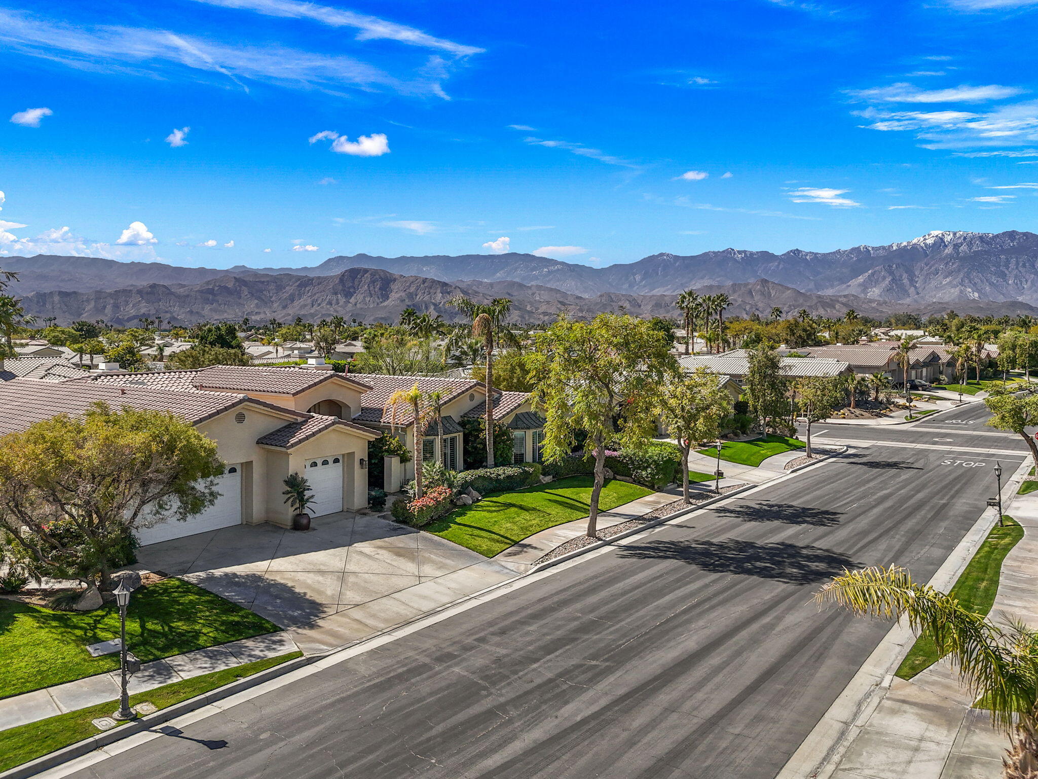 19 Trafagar Square Rancho Mirage, CA 92270 - Photo 12 of 54 a view of a city