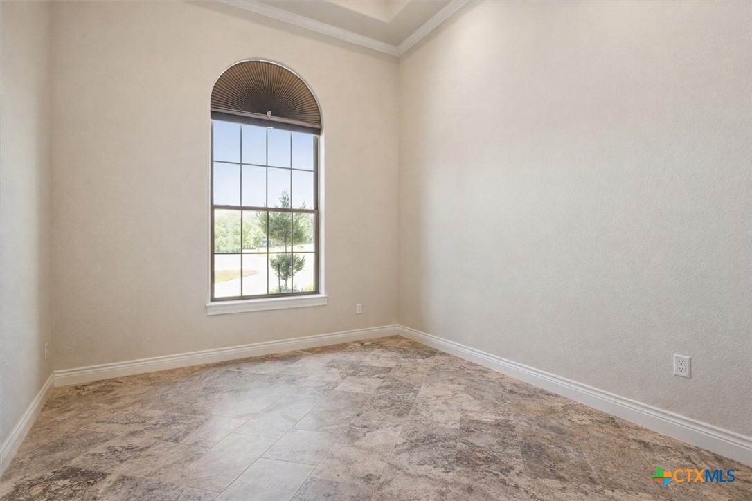 108 Scout Island Belton, TX 76513 - Photo 9 of 48 Study/flex room with French Doors