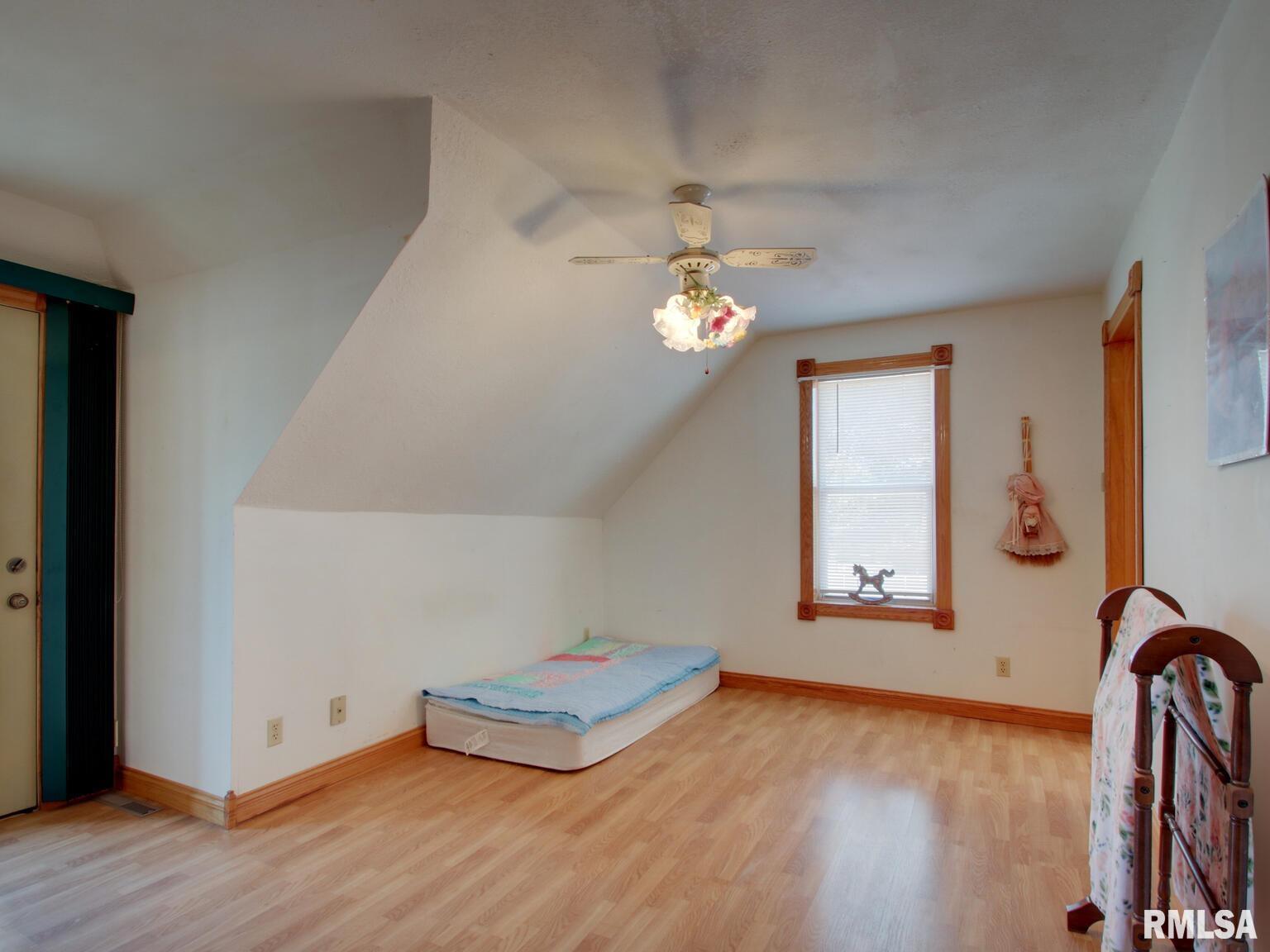 41 North Washington Street Carthage, IL 62321 - Photo 17 of 35