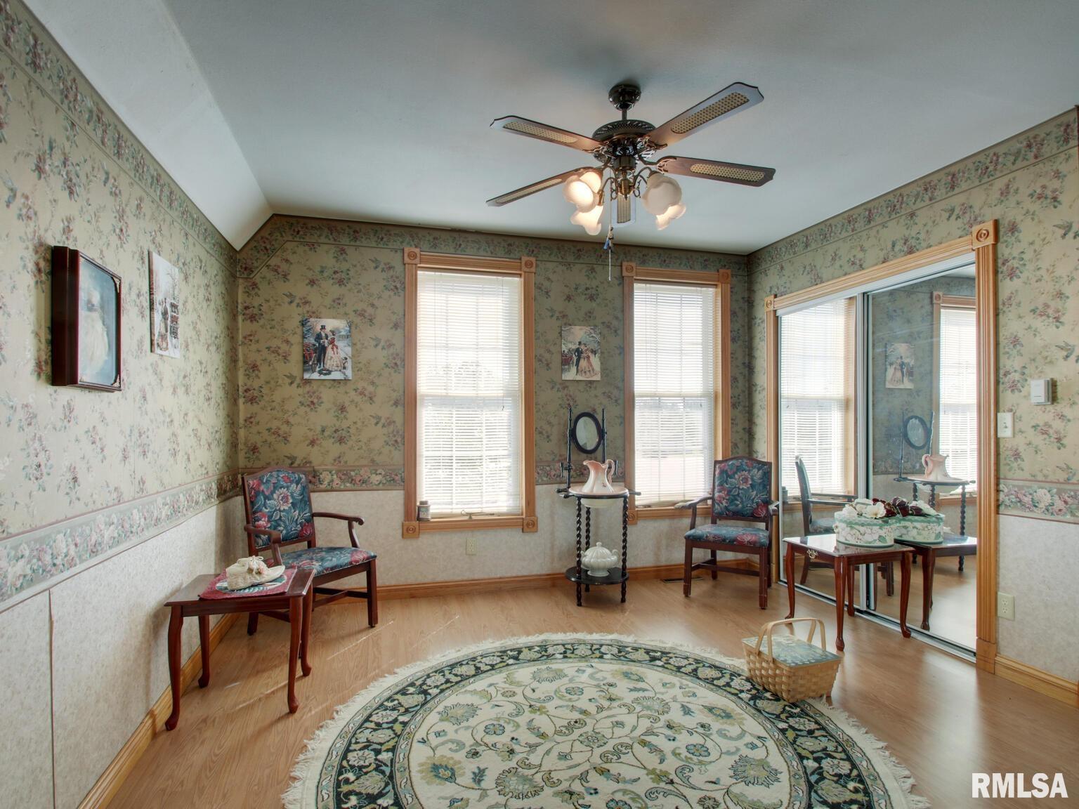 41 North Washington Street Carthage, IL 62321 - Photo 20 of 35