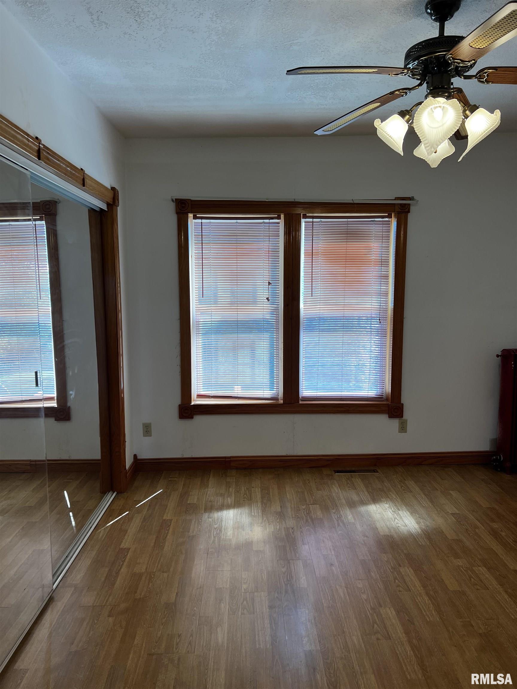 41 North Washington Street Carthage, IL 62321 - Photo 25 of 35