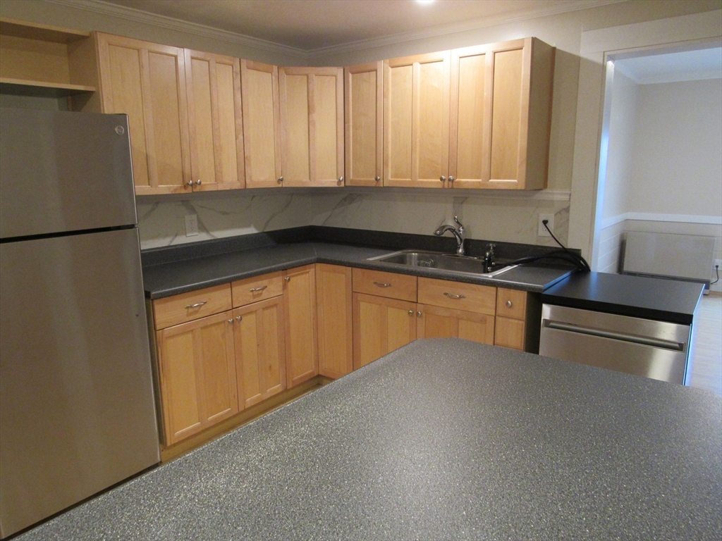 72 Emerald Street, Unit 2 Gardner, MA 01440 - Photo 4 of 25