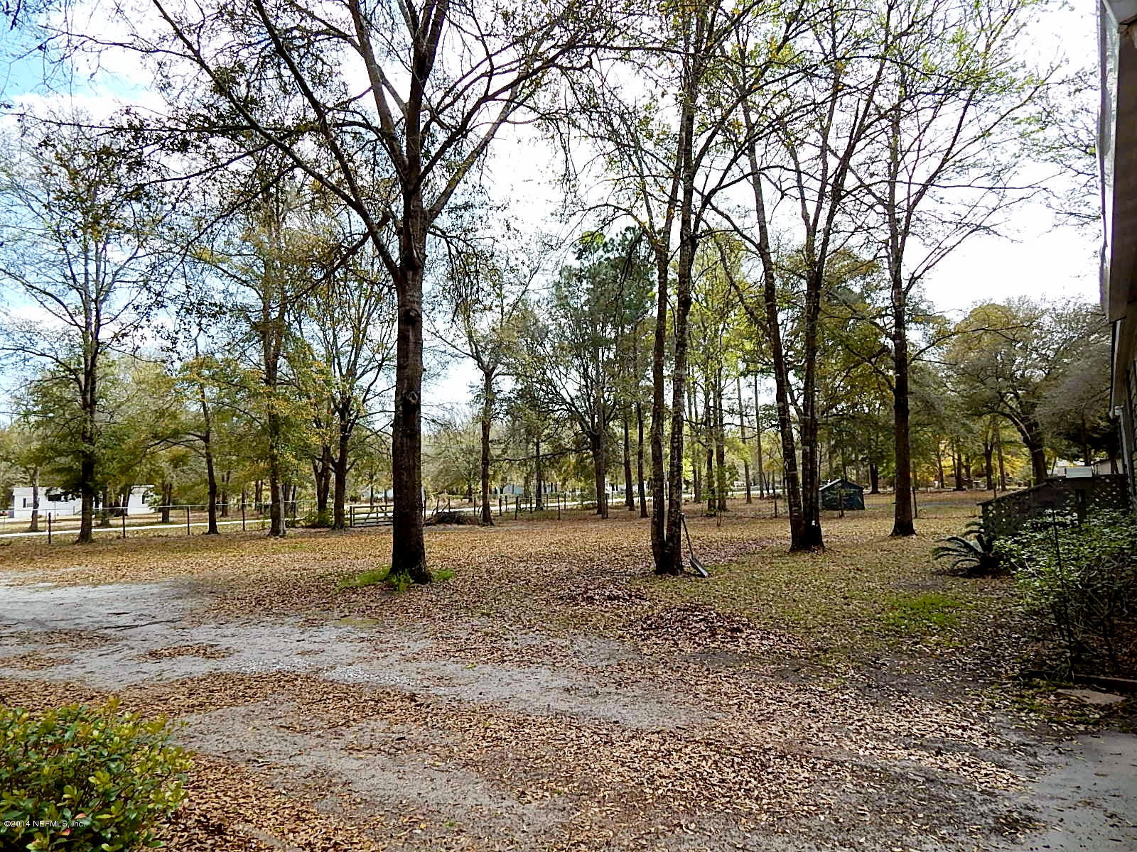 85163 Miner Road Yulee, FL 32097 - Photo 4 of 43 Massive space in the front yard