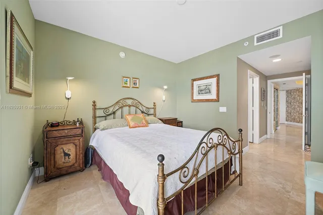 $9,900 | 4775 Collins Avenue, Unit 1203, Miami Beach, FL 33140