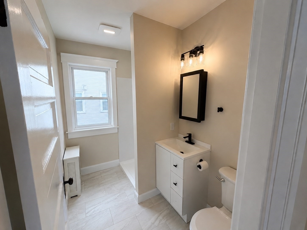 10 Tower Street, Unit 2 Worcester, MA 01606 - Photo 4 of 12