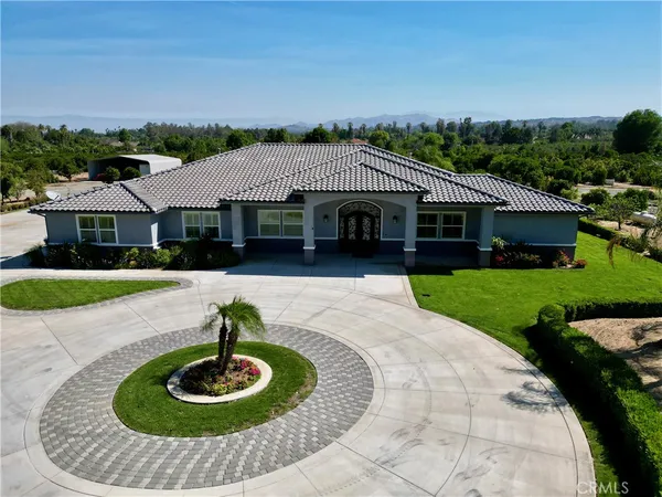 $2,700,000 | 2085 Gratton Street, Riverside, CA 92504