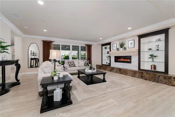 $2,700,000 | 2085 Gratton Street, Riverside, CA 92504