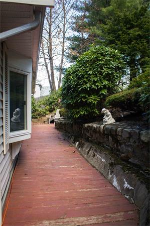 16 Forbes Hill Road Quincy, MA 02170 - Photo 5 of 26 Gallery Image 5
